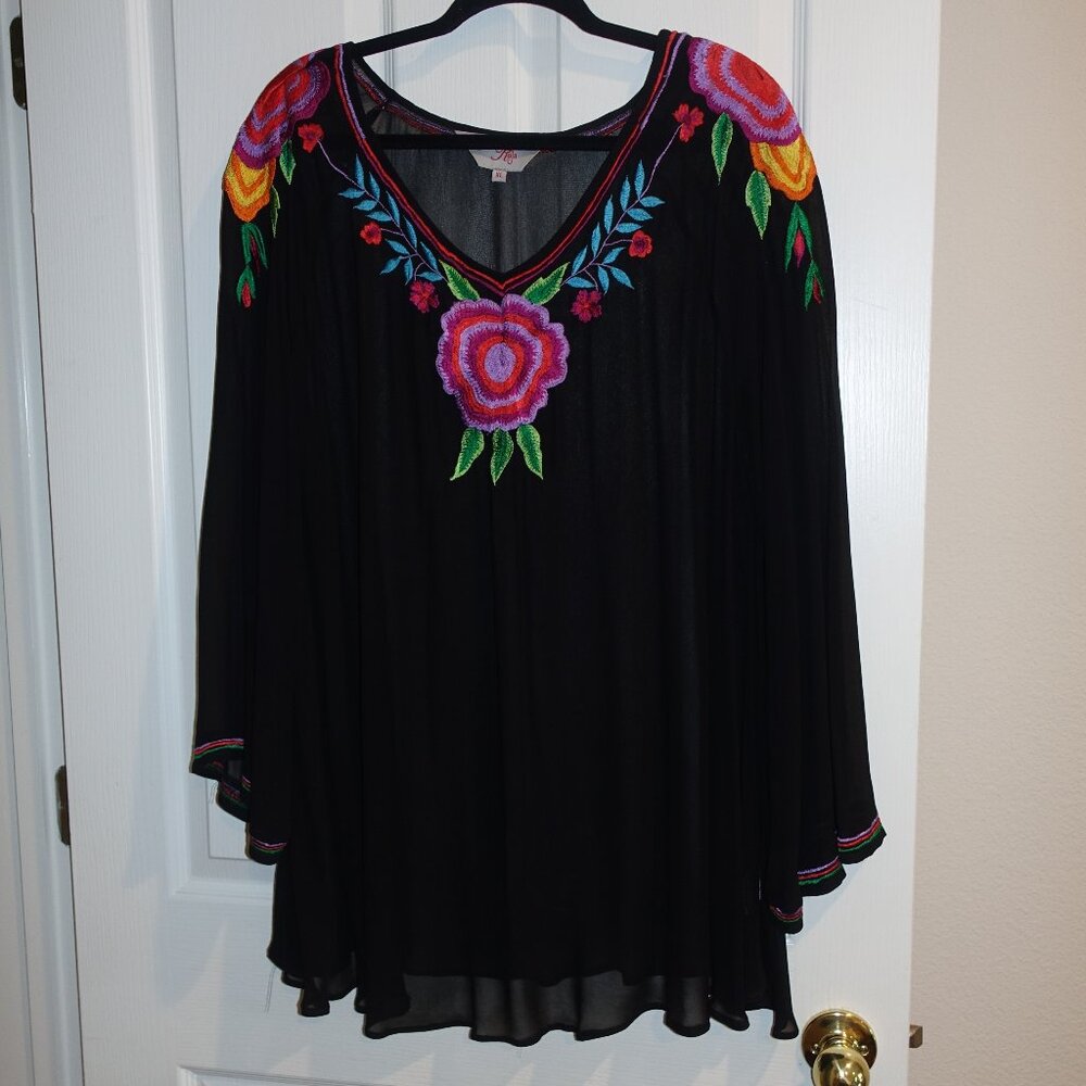 ROJA COLLECTION EMBROIDERED FLORAL BEAUTIFUL TUNIC